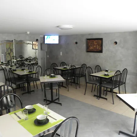 Hotel L'ostalou 2*