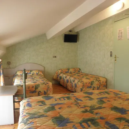 L'ostalou Hotel 2*